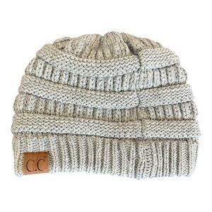 C.C Slouchy Cable Knit Beanie in Light Gray